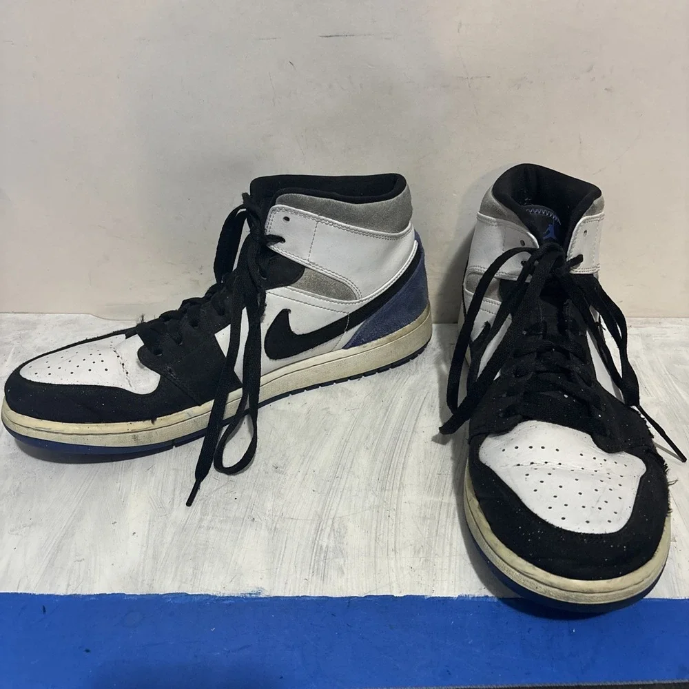 Nike Air Jordan 1 Mid SE Royal Black Toe 11.5 Men's Worn